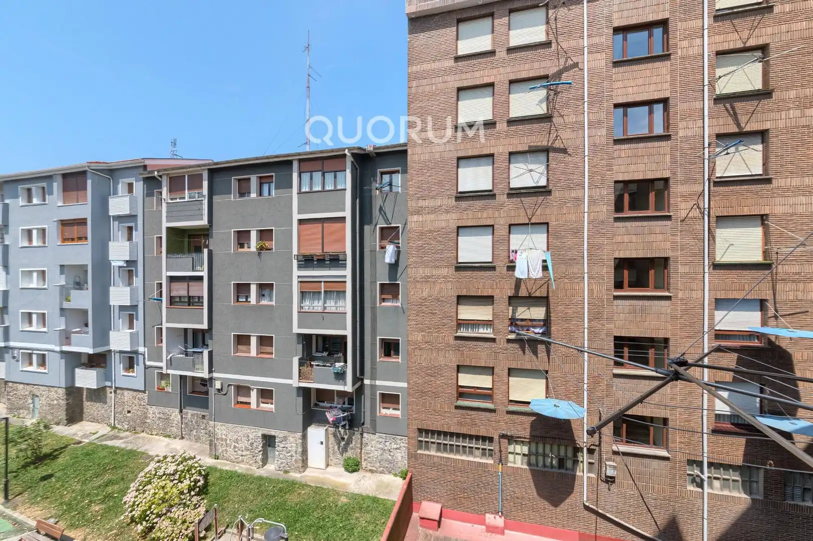 Exterior view of Flat for sale in Basauri   with Heating and Balcony