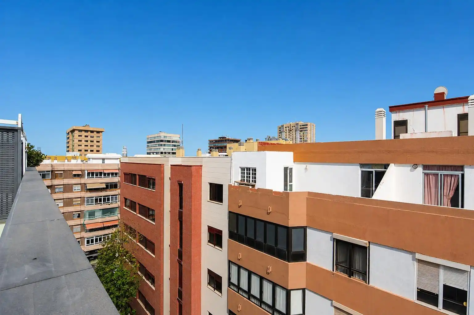 Vista exterior de Ático en venta en Las Palmas de Gran Canaria con Terraza