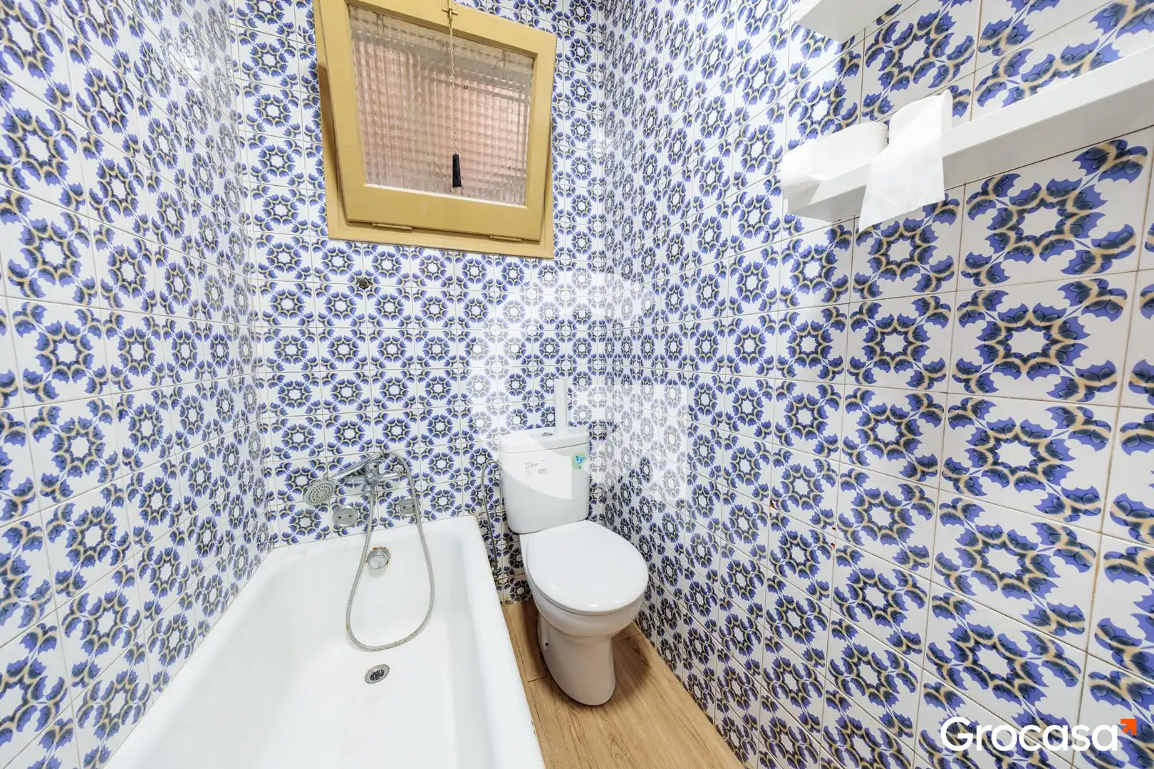 Bany de Casa o xalet en venda en Terrassa amb Terrassa, Traster i Forn