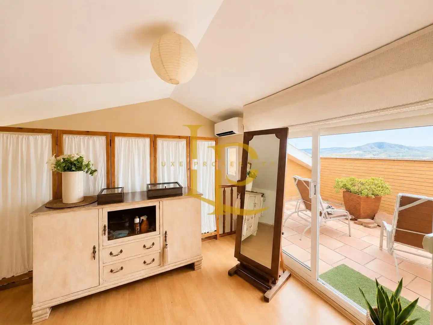 Terraza de Casa adosada en venta en Castellbisbal con Aire acondicionado, Calefacción y Jardín privado