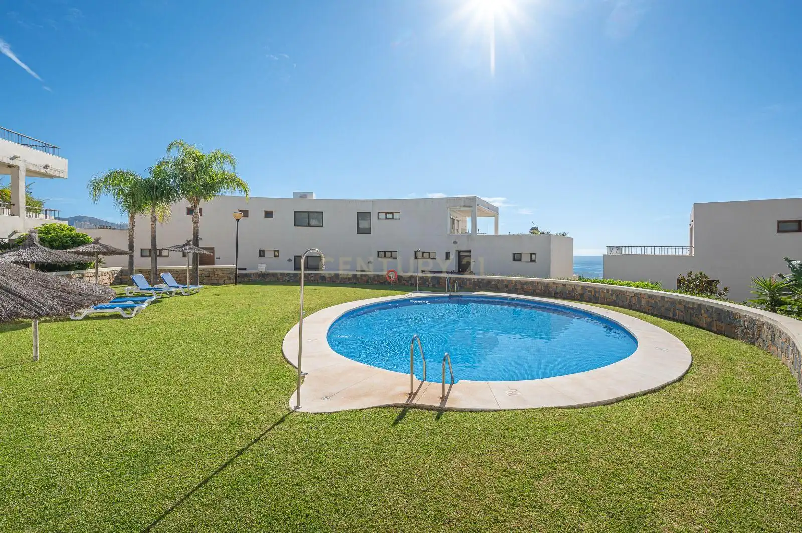 Apartamento con piscina en venta en C. El Pinar, 15, 29602 Marbella, Málaga, Spain 73, imagen 3