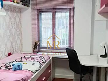 Flat with balcony for sale in La Salle - Vistahermosa