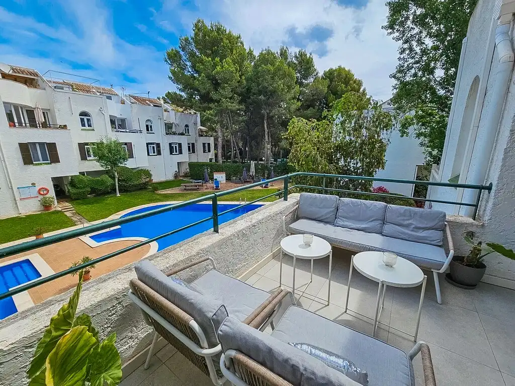 Terrace of Detached homes for sale in Calvià  with Air Conditioner and Community pool