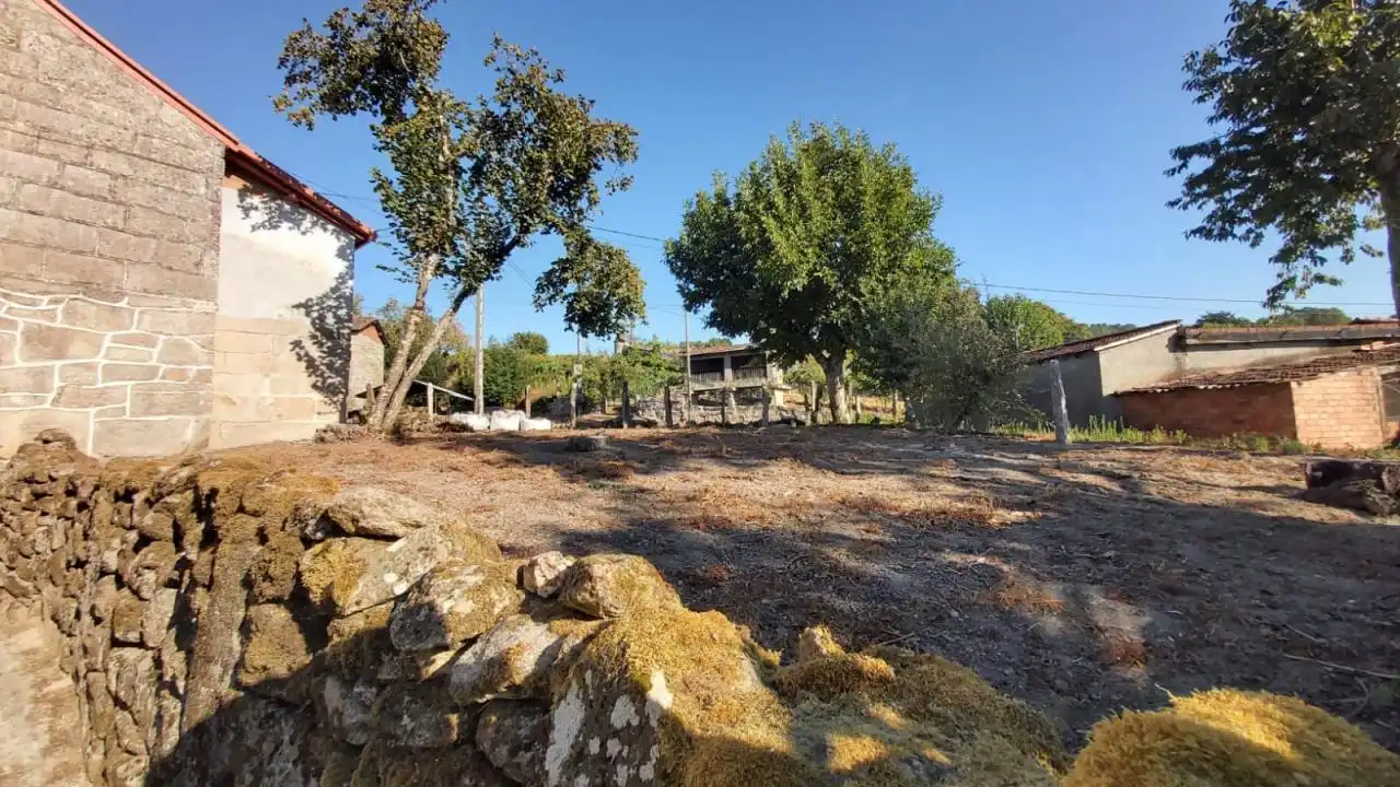 Houses for sale in San Cristovo de Cea  with Private garden