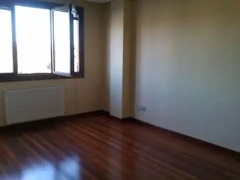 Habitación de Dúplex en venta en Gijón 
