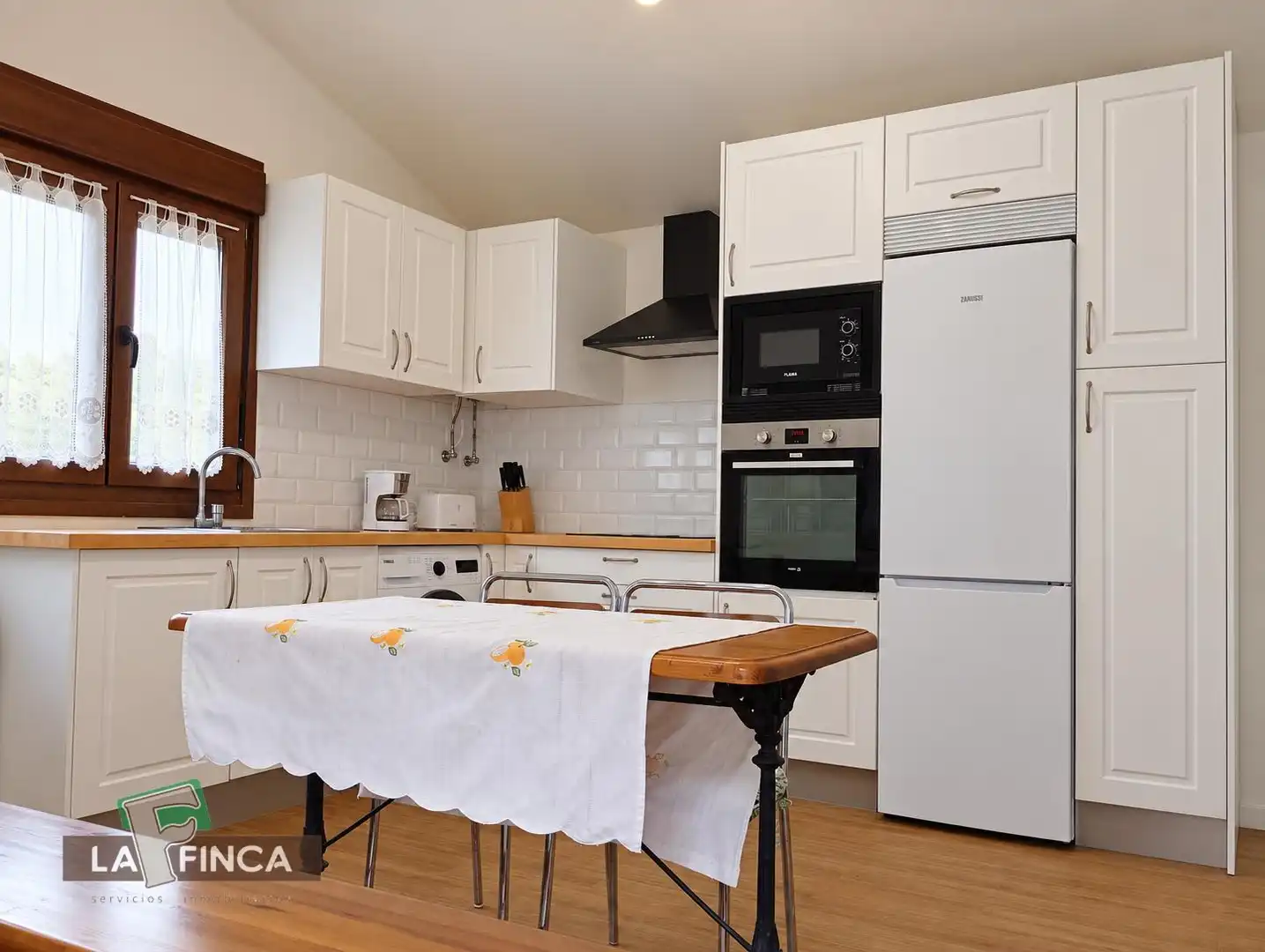Kitchen of Detached homes for sale in Teverga, Asturias