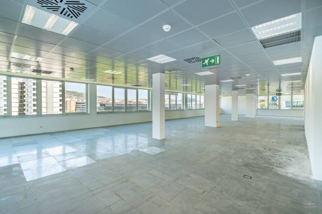 Oficina en Alquiler en N/A en Barri de les Corts