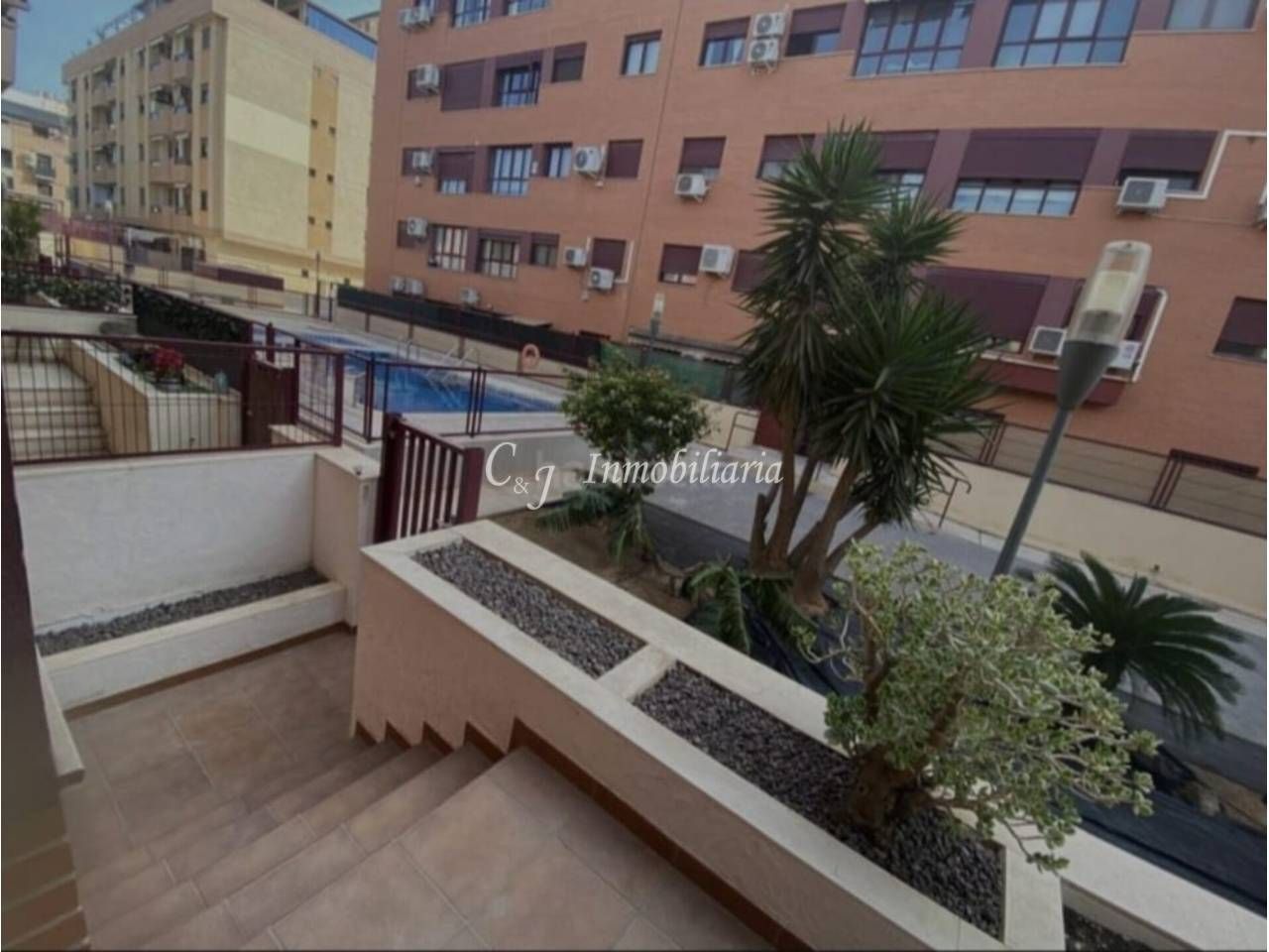 Casa adosada en venda a Avenida de Abril - 9 de Octubre, Puerto de Sagunto