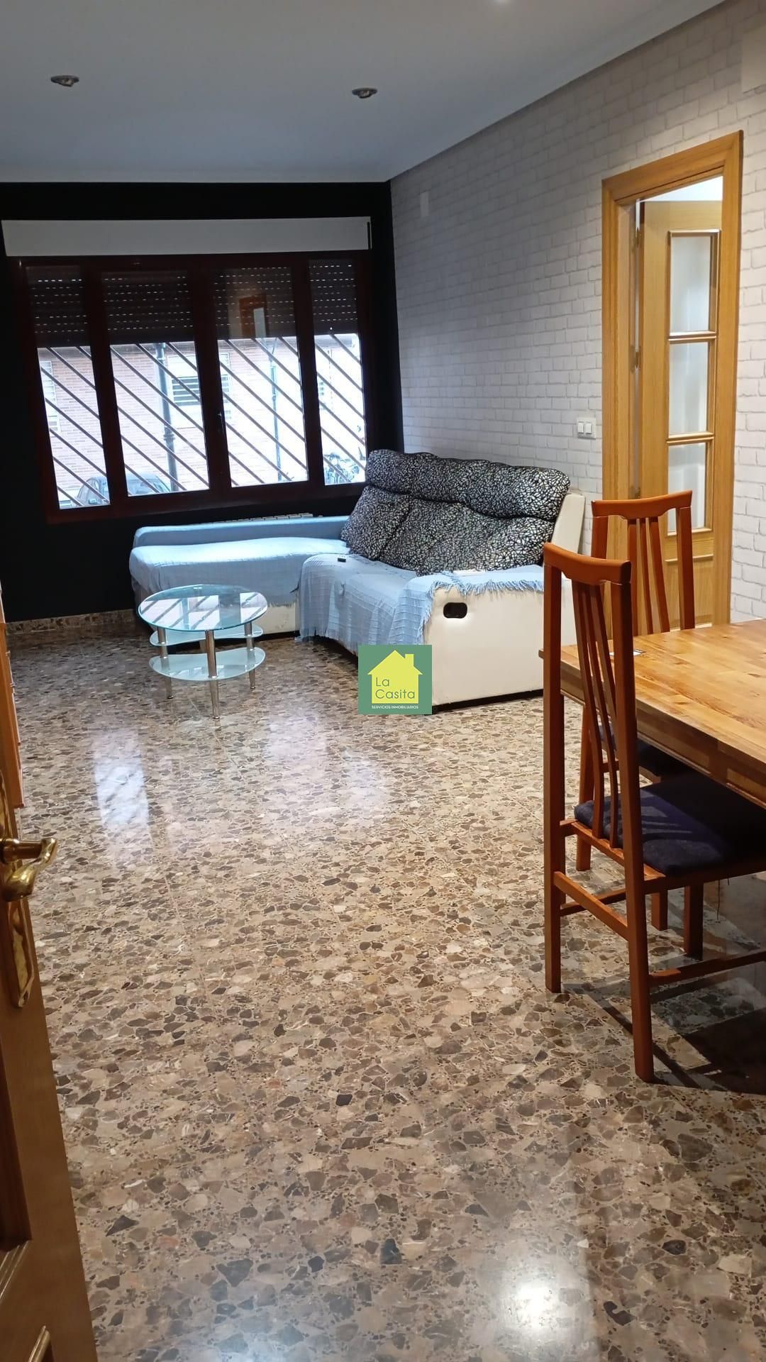 Außenansicht von Wohnung zur untervermieten in  Albacete Capital mit Klimaanlage, Heizung und Terrasse