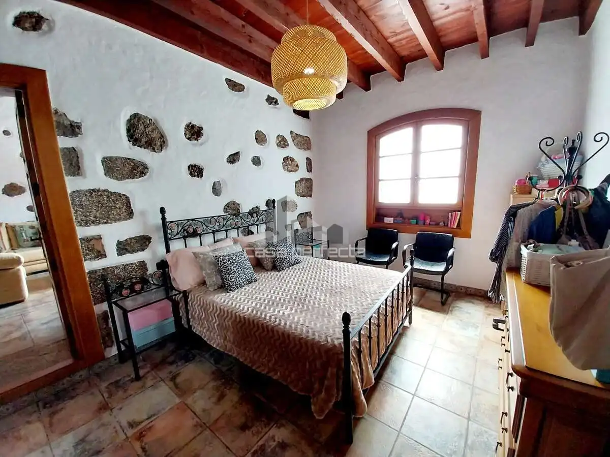 Habitación de Finca rústica en venta en Tías con Terraza, Amueblado y Microondas