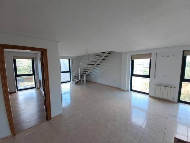 Dúplex en Venta en Estrada de Portugal en Lobios