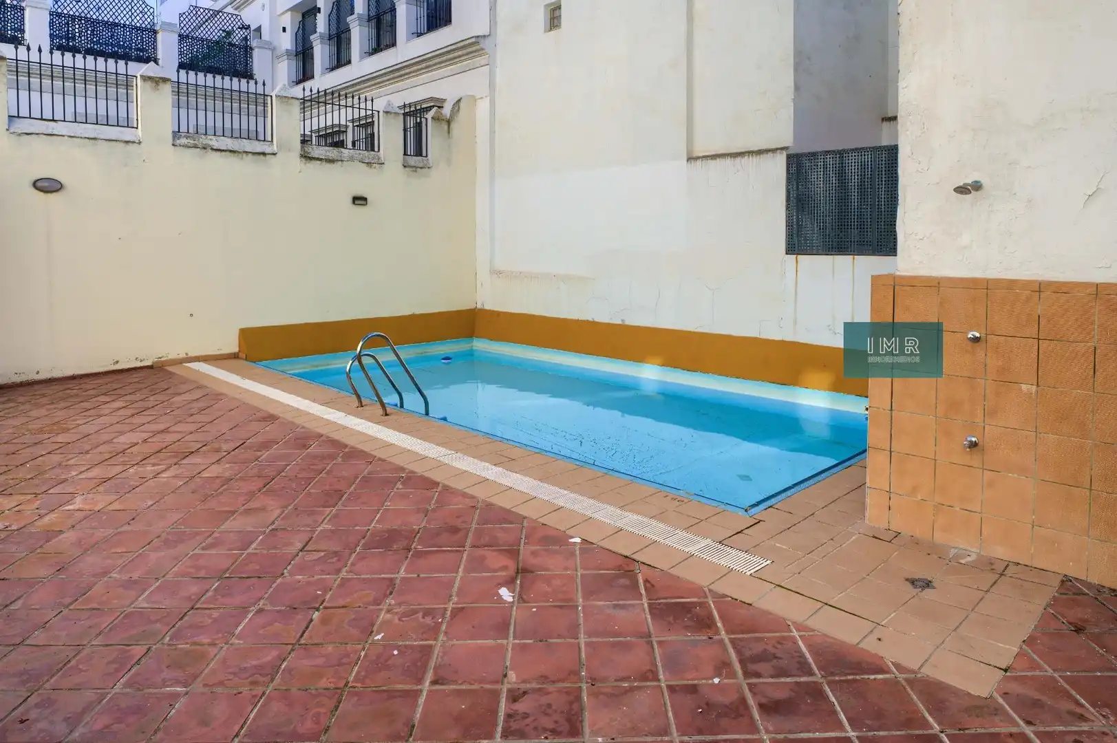 Swimming pool of Duplexes for sale in Sevilla  with Air Conditioner, Storage room and Community pool