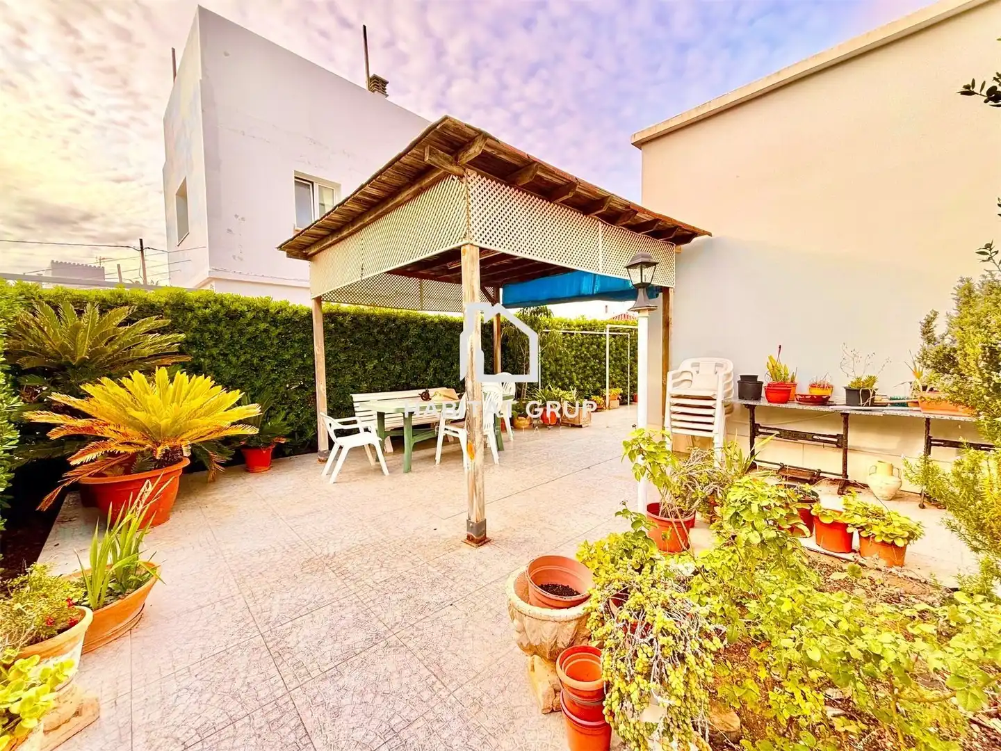 Vista exterior de Casa o xalet en venda en Ciutadella de Menorca amb Aire condicionat, Calefacció i Jardí privat
