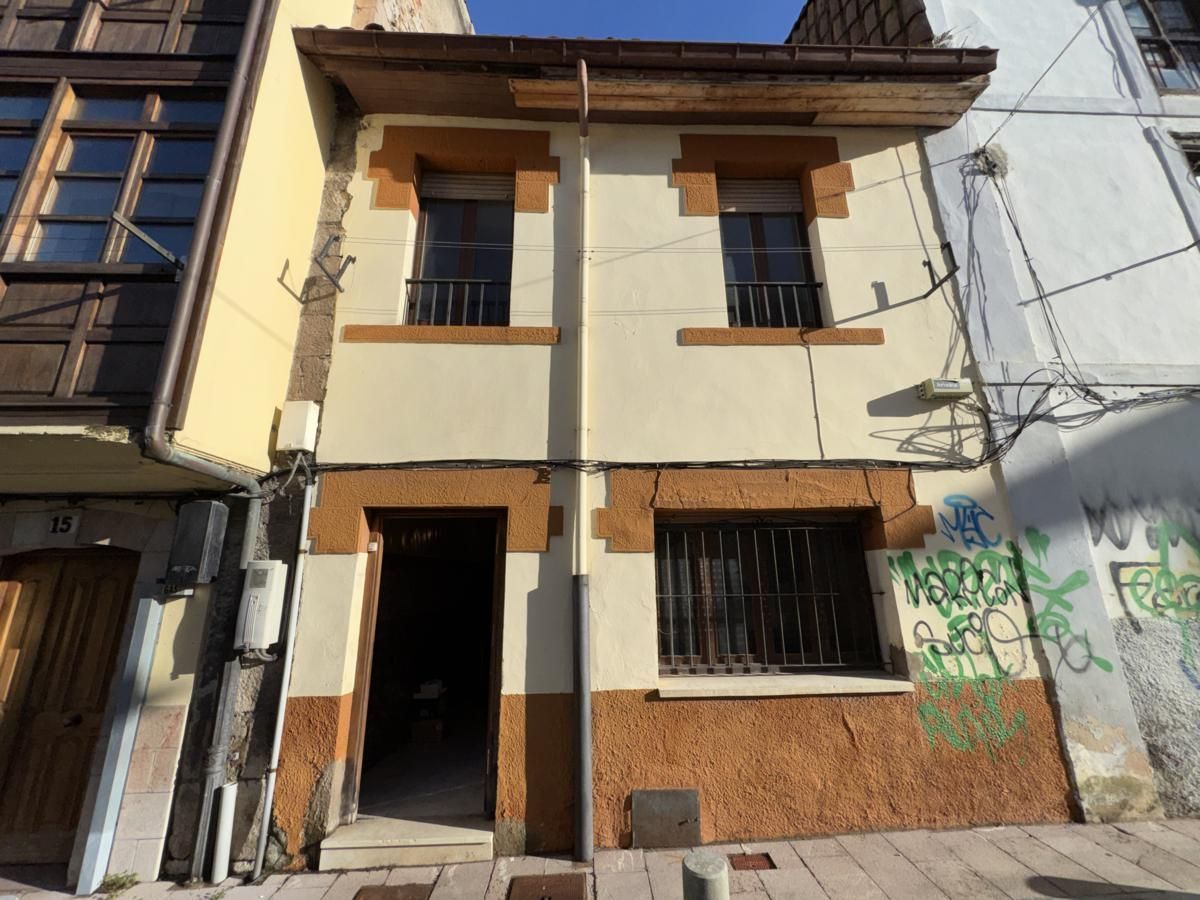 Exterior view of Single-family semi-detached for sale in Llanes  with Heating
