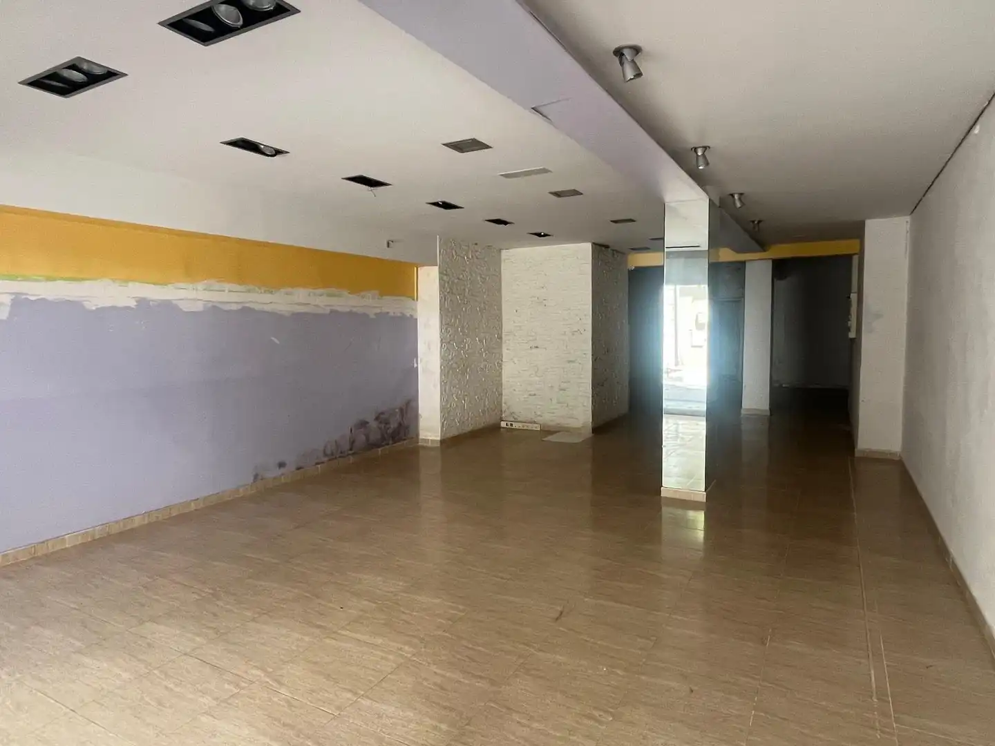 Business premises for sale in de Roger de Llúria, imagen 4