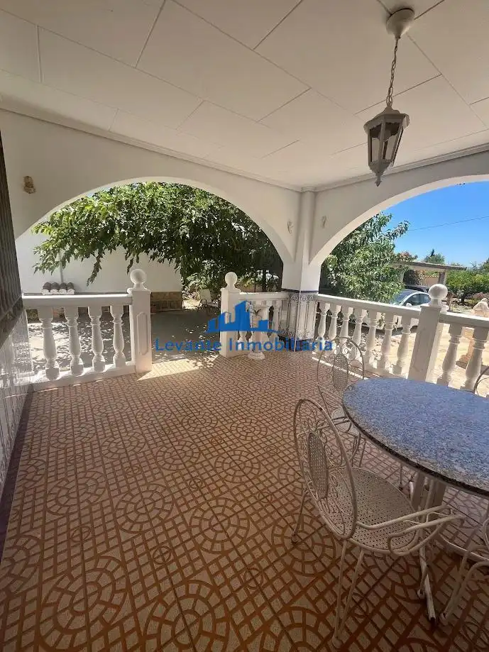 Chalet con piscina en venta en Godelleta, imagen 2