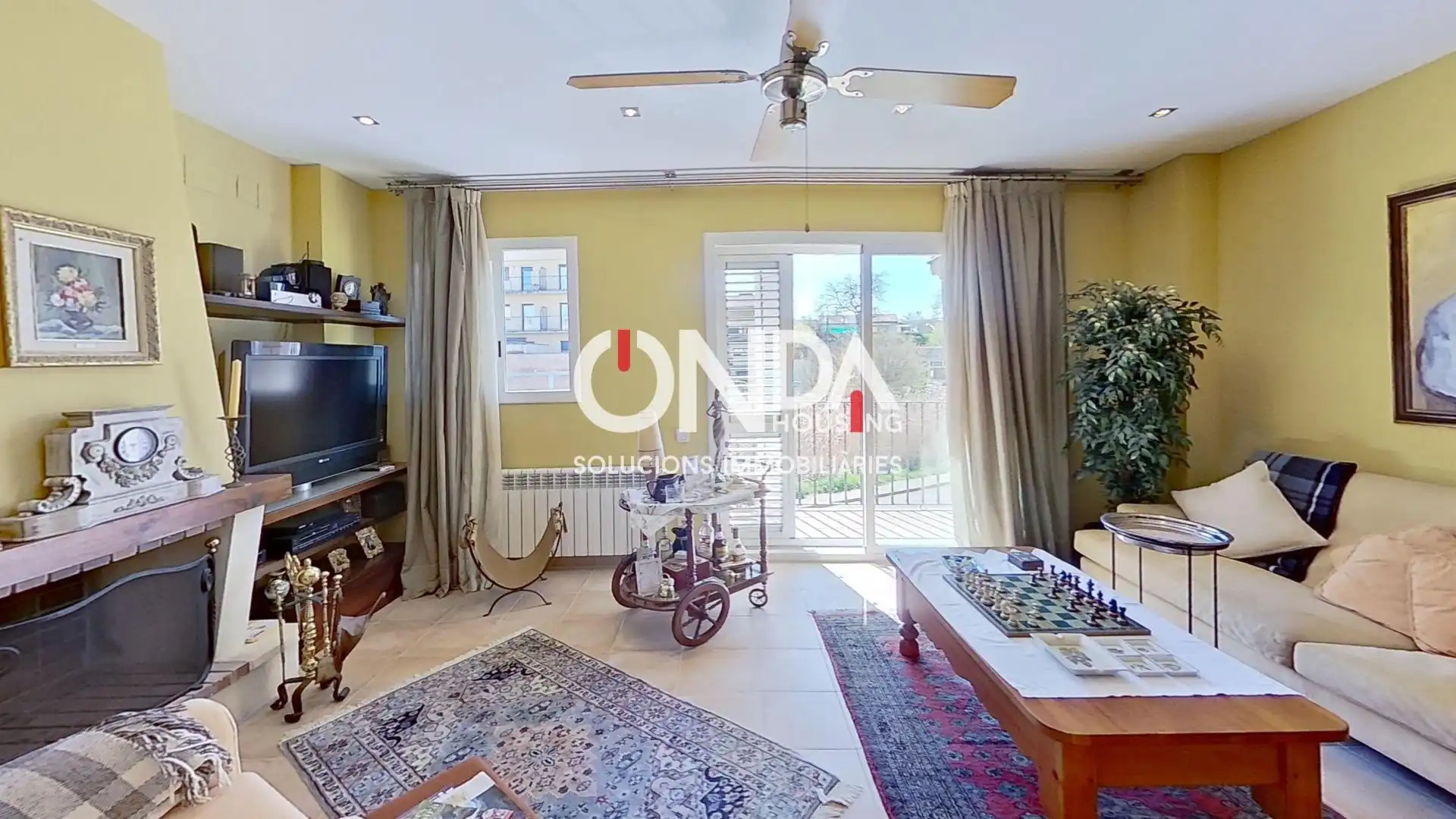 Sala de estar de Casa adosada en venta en Tremp con Calefacción, Terraza y Trastero