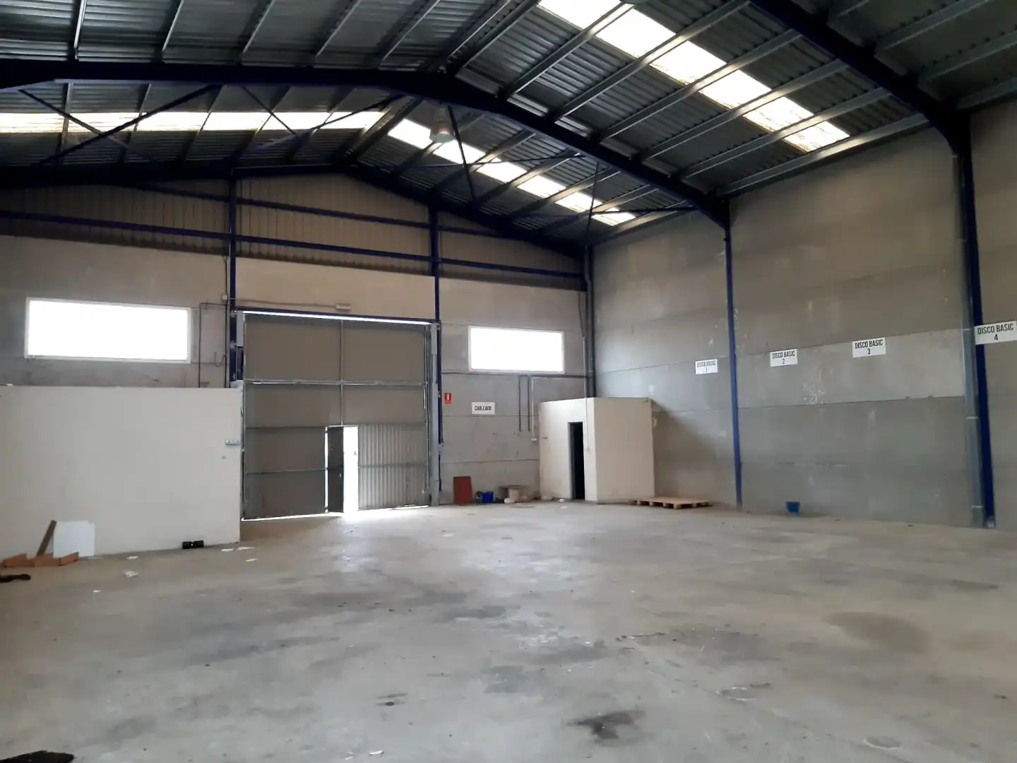 Industrial buildings for sale in C/ de Lassut, Senyera
