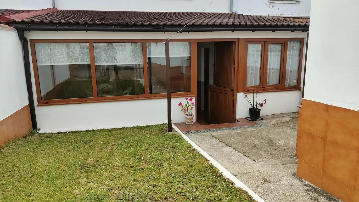 Exterior view of Houses for sale in Gijón   with Heating, Terrace and Storage room
