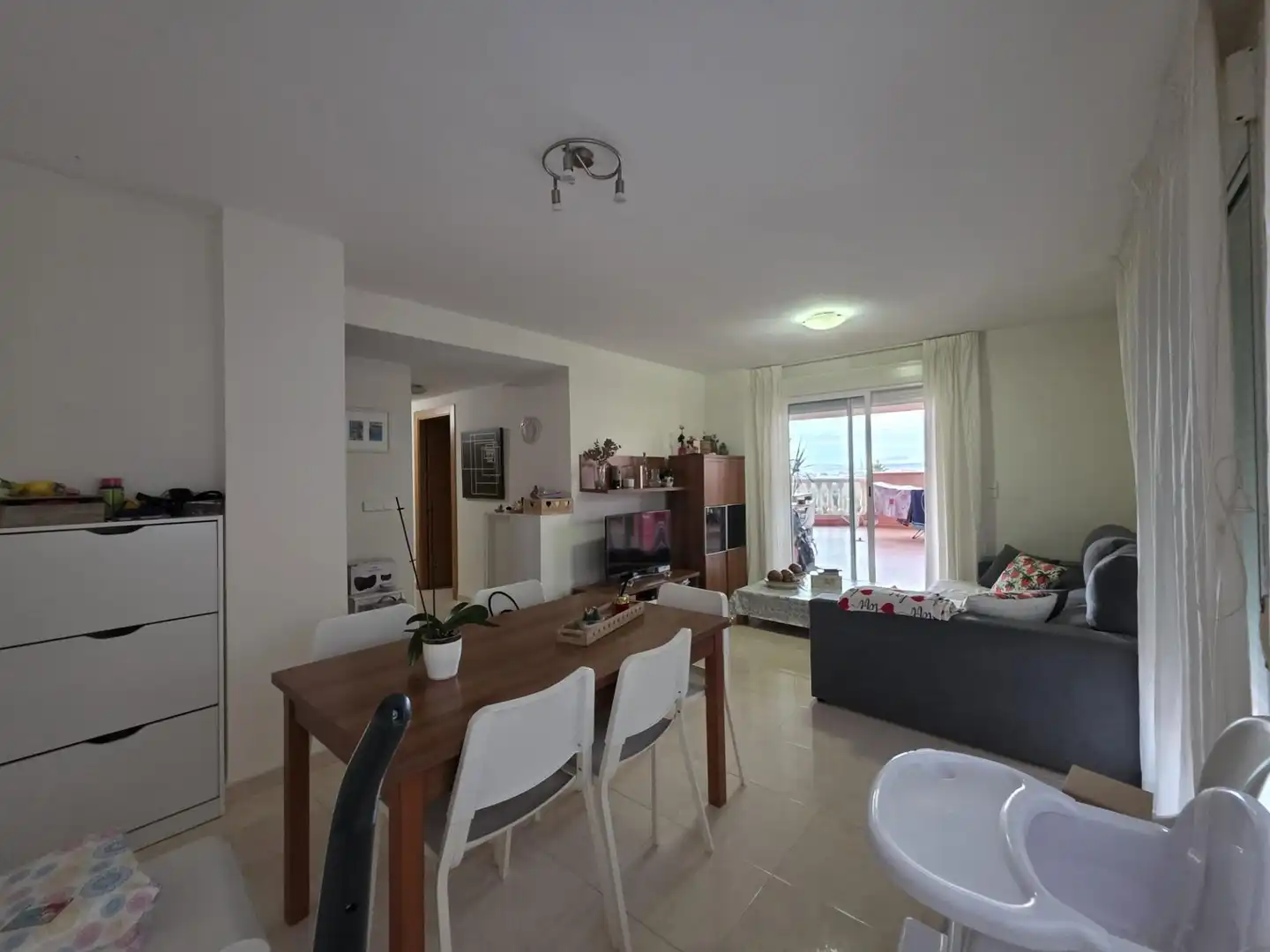 Sala de estar de Ático en venta en El Ejido con Aire acondicionado, Calefacción y Jardín privado