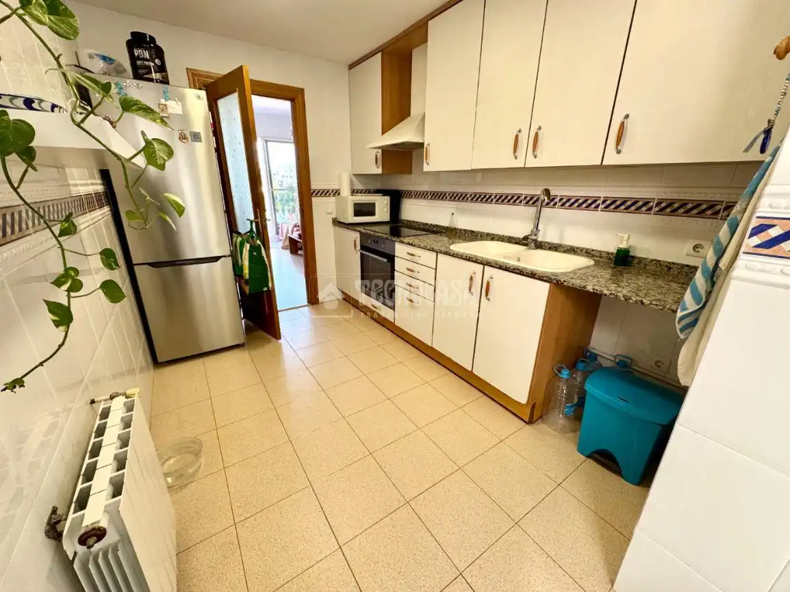 Kitchen of Attic for sale in Paterna  with Air Conditioner, Parquet flooring and Terrace