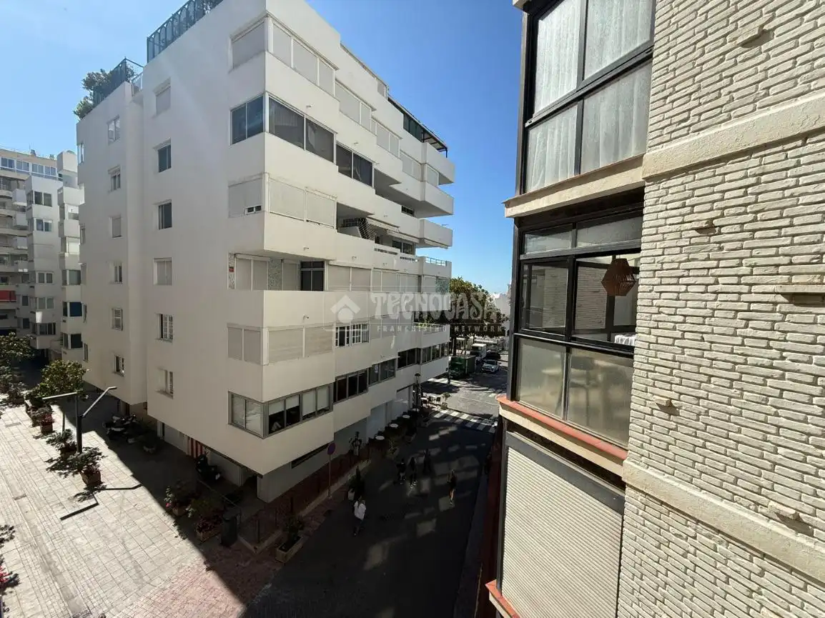 Vista exterior de Piso en venta en Marbella