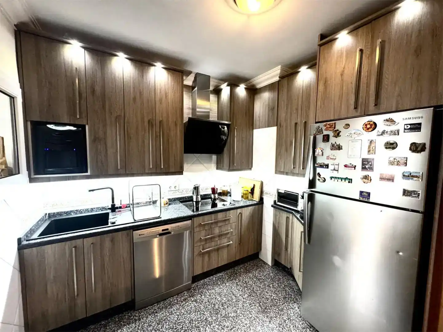 Cocina de Piso en venta en Arrecife con Trastero, Amueblado y Horno
