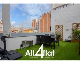 Exterior view of Flat for sale in  Barcelona Capital  with Air Conditioner, Terrace and Furnished