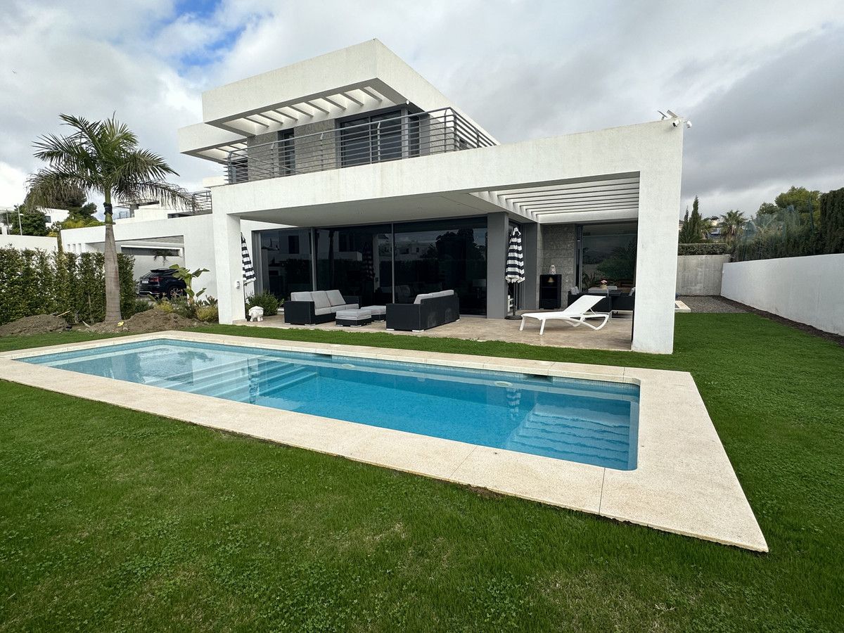 Piscina de Casa o xalet de lloguer en Estepona amb Aire condicionat, Jardí privat i Terrassa