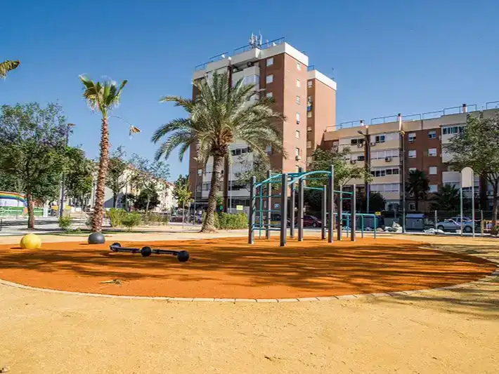 Vista exterior de Piso en venta en  Sevilla Capital con Aire acondicionado