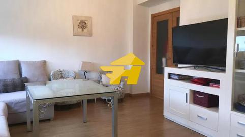 Photo 3 of Flat for rent in Calle Escritora Ángeles López de Ayala, Ciudad Jardín - Zoco, Córdoba Capital