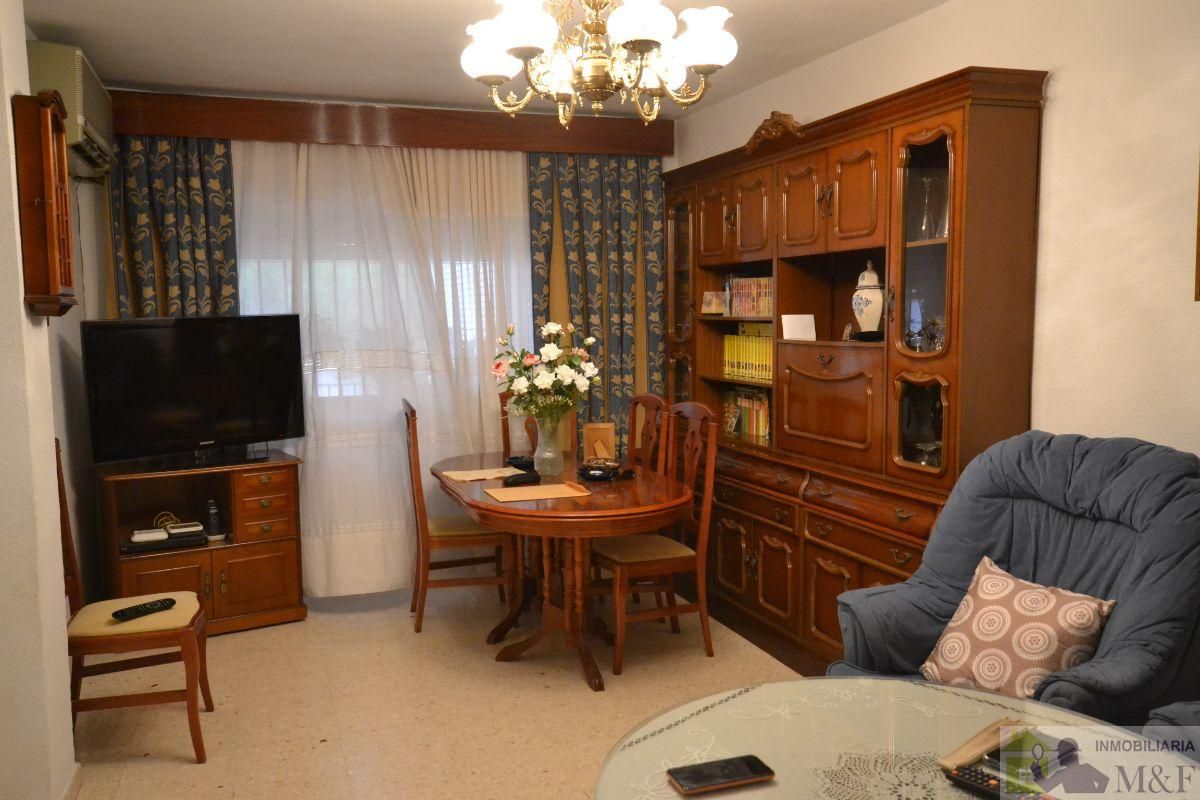Sala d'estar de Pis en venda en Palma del Río amb Aire condicionat, Terrassa i Moblat