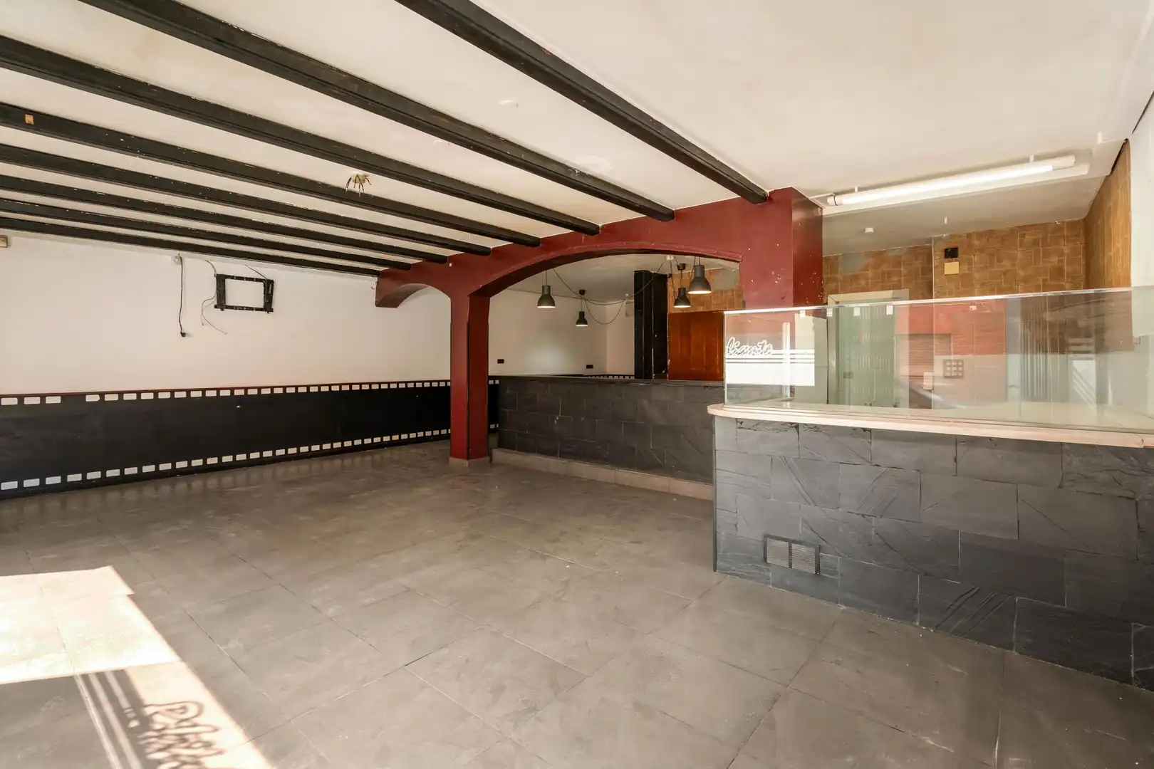 Local comercial en venda a del Montseny 16, imagen 3