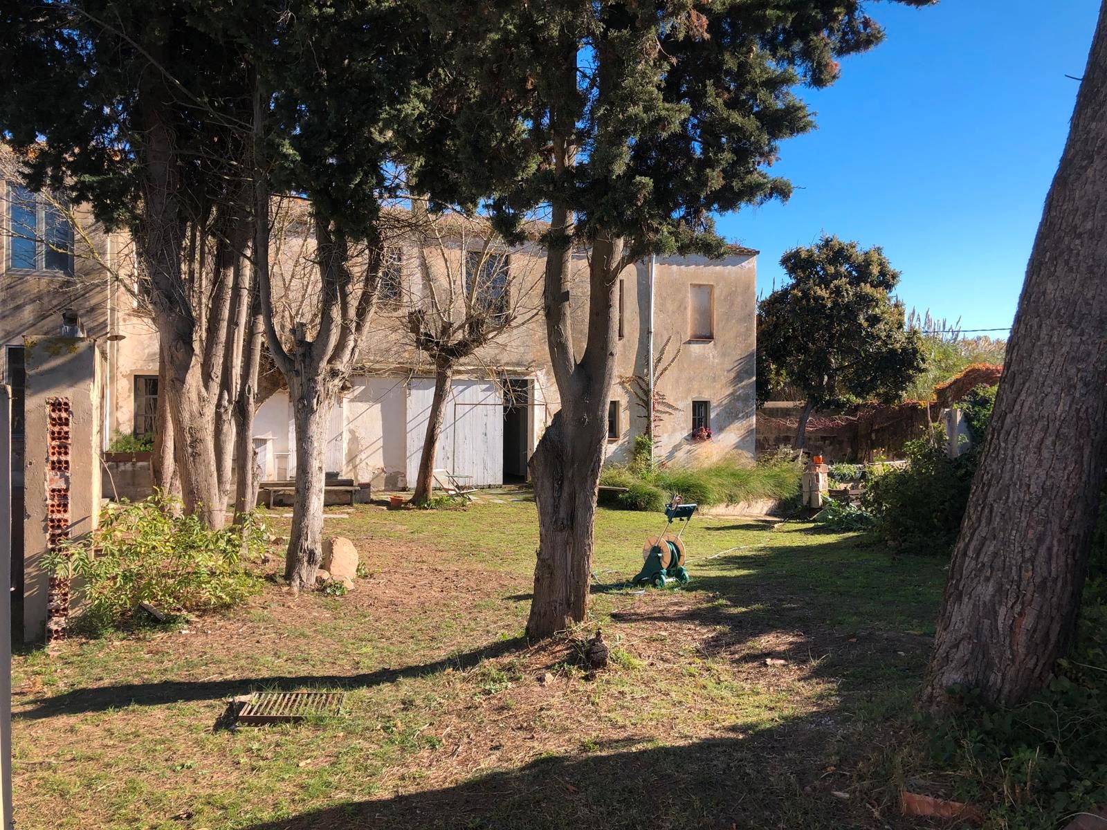 Jardí de Nau industrial en venda en Sant Feliu de Guíxols