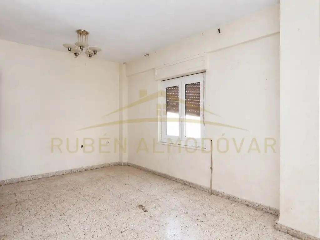 Flat for sale in Calle Congreso-Hurchillo 2, imagen 2
