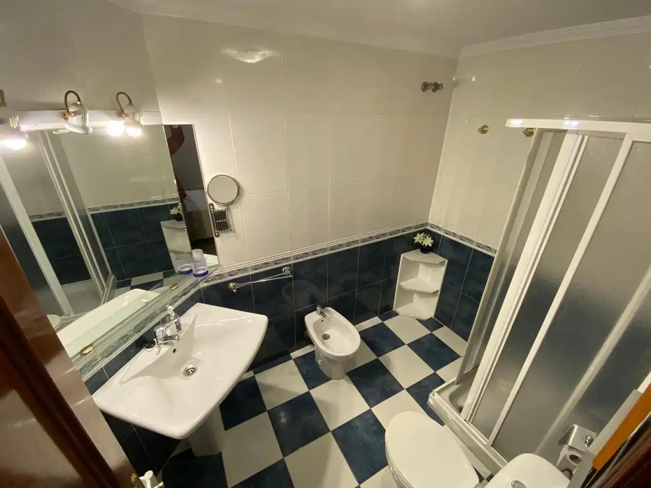 Baño de Piso de alquiler en Vélez-Málaga con Terraza y Amueblado