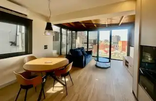 Dachboden zur Miete in Avenida República Argentina, 21, Centro Ciudad