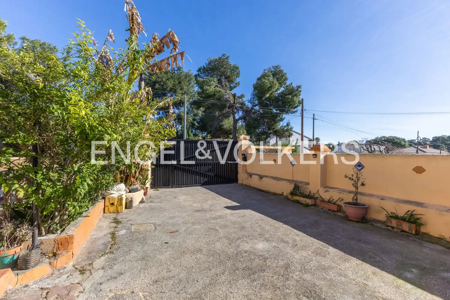 Vista exterior de Casa o chalet en venta en Paterna con Aire acondicionado, Calefacción y Jardín privado