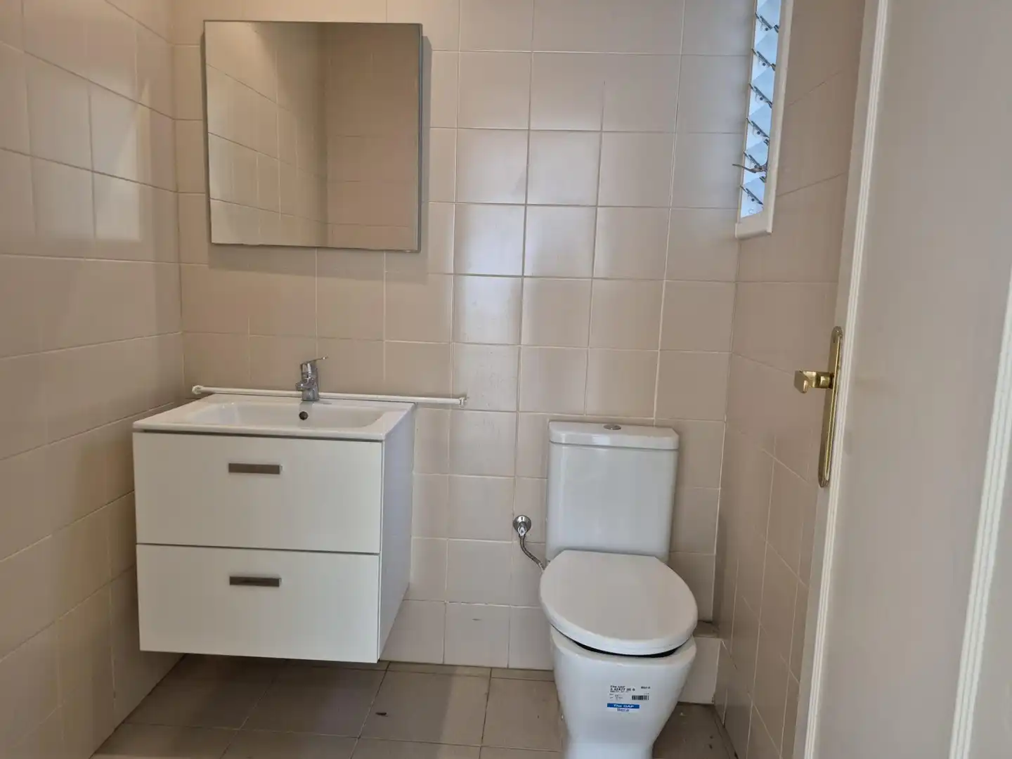 Baño de Piso en venta en Barcelona con Calefacción y Balcón