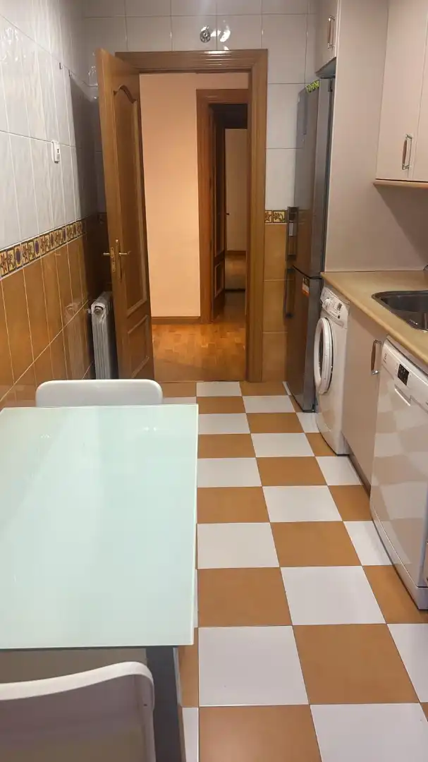 Cuina de Pis de lloguer en Alcalá de Henares amb Aire condicionat, Calefacció i Parquet