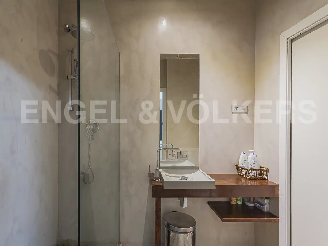 Baño de Loft en venta en Barcelona con Aire acondicionado, Calefacción y Jardín privado