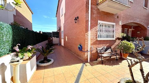 Foto 4 de Casa adosada en venta en Santa Perpètua de Mogoda, Barcelona