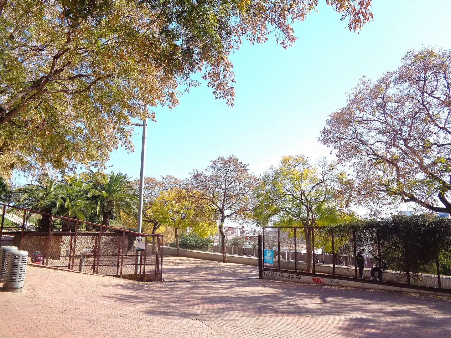 Exterior view of Garage for sale in L'Hospitalet de Llobregat  with Alarm