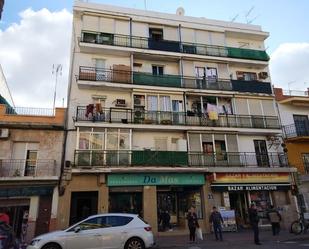 Exterior view of Flat for sale in  Sevilla Capital