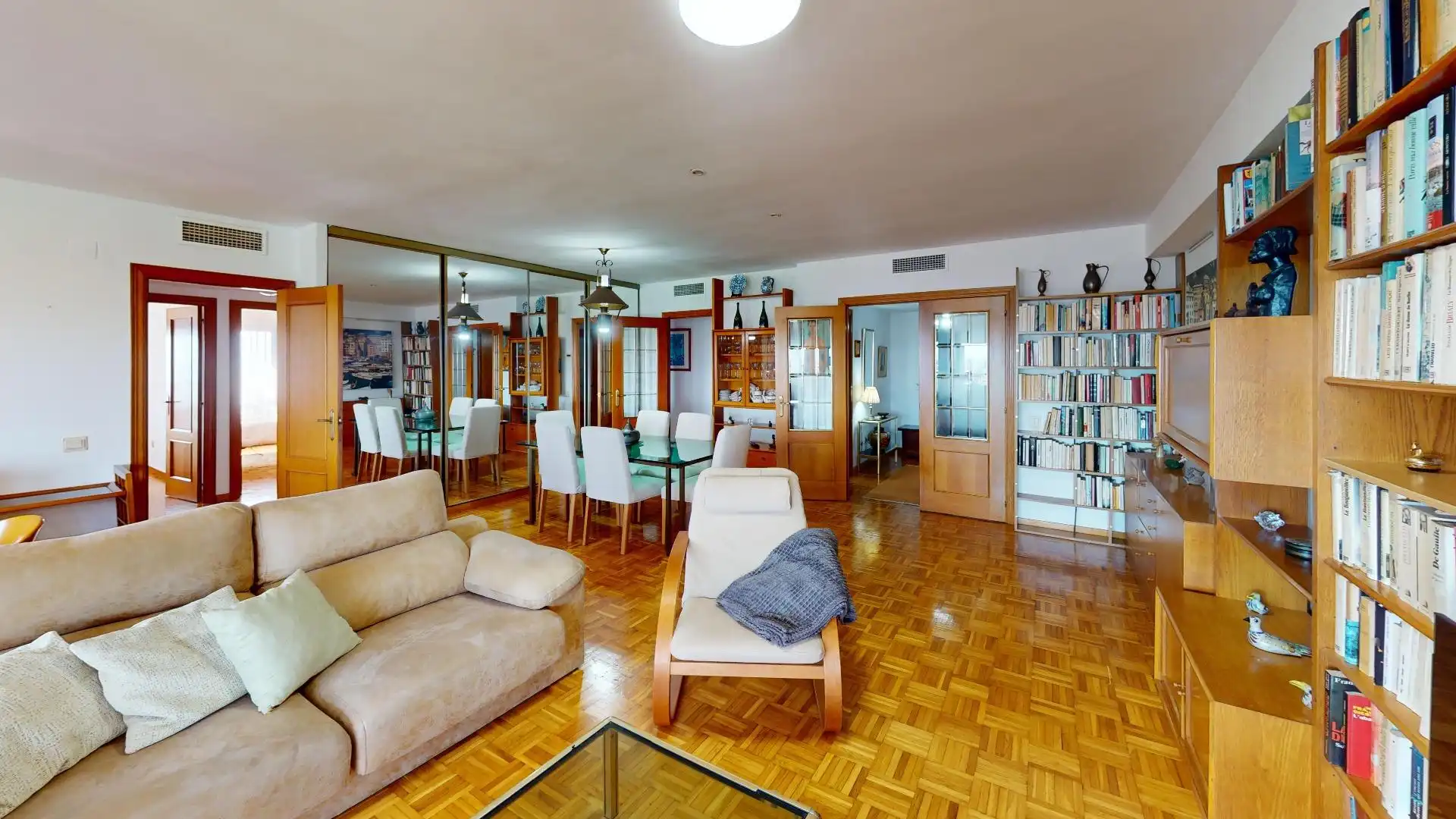 Sala de estar de Piso de alquiler en Valencia con Aire acondicionado, Parquet y Amueblado
