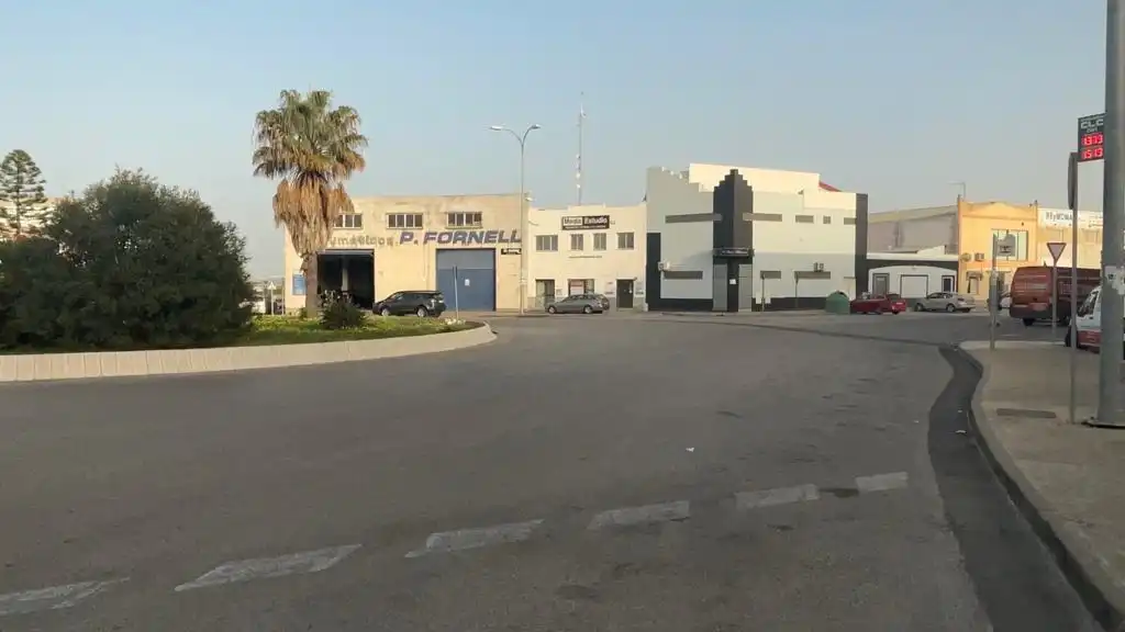 Local comercial de lloguer a Avenida Avenida de la Bahía de Cádiz, imagen 4
