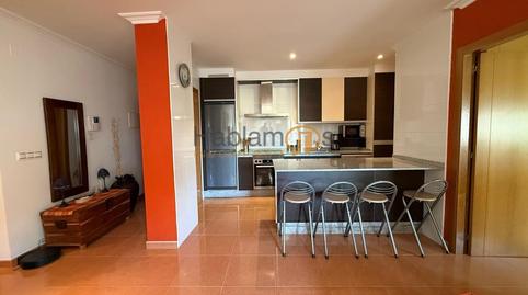 Foto 2 de Pis en venda a Raxó, Poio