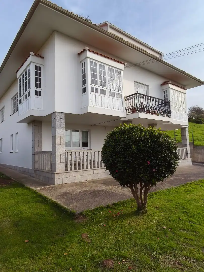 Vista exterior de Piso en venta en Cedeira con Jardín privado, Terraza y Amueblado