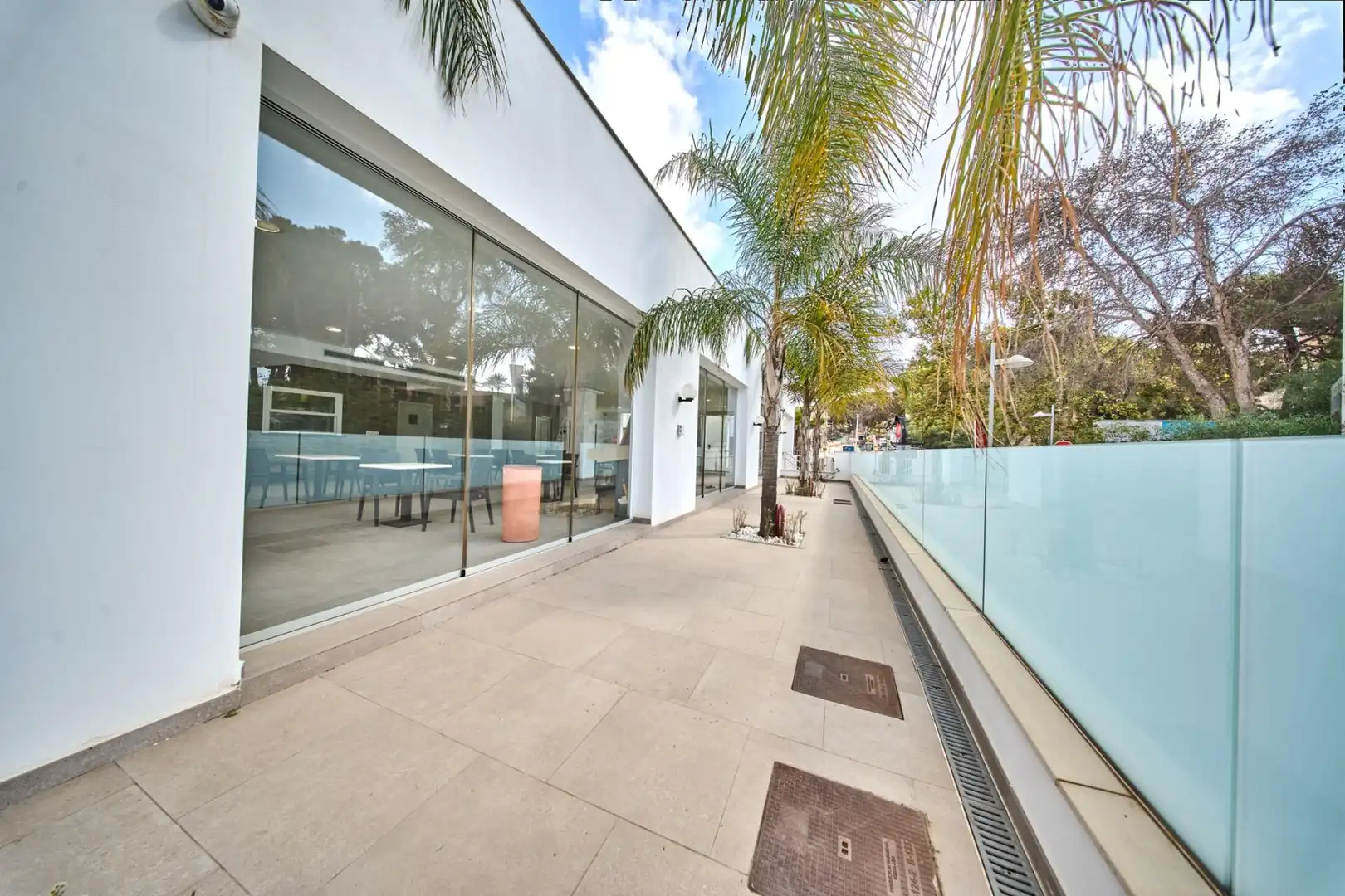 Terrasse von Geschaftsraum zur Miete in Marbella mit Möbliert