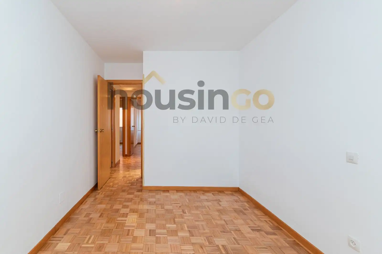 Flat for rent in Madrid  with Air Conditioner, Heating and Storage room